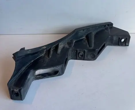 Volkswagen PASSAT B6 Front bumper mounting bracket 3C0807889