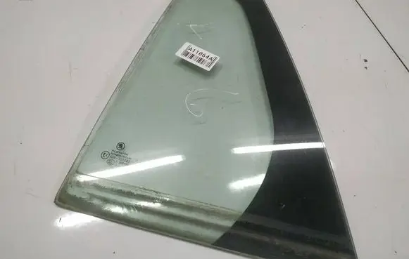 Skoda Fabia Mk2 (5J) Rear vent window glass AS2