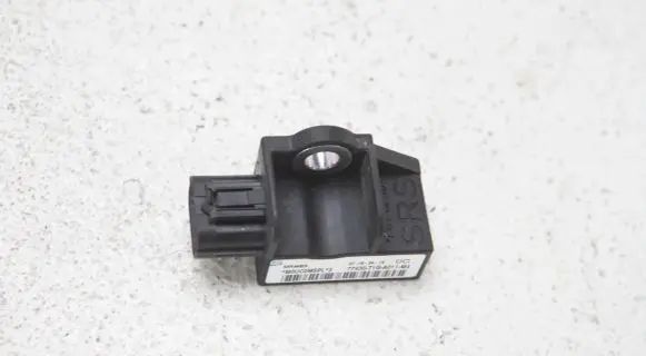 Honda CR-V Airbag deployment crash/impact sensor 77930-T1G-A011-M4 5WK44626