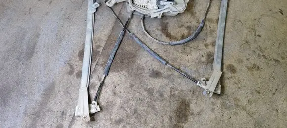 Seat Toledo III (5P) Front door window regulator with motor 1K0959792L 1T0959702F 5P0837402M