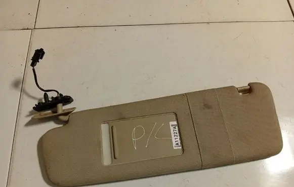 Audi Q7 4L Sun visor 4L0857551
