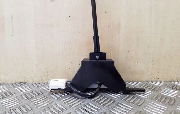 Mitsubishi Pajero Gear shifter/selector 72050