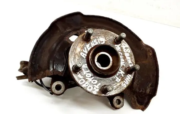 Toyota Avensis T270 Front wheel hub
