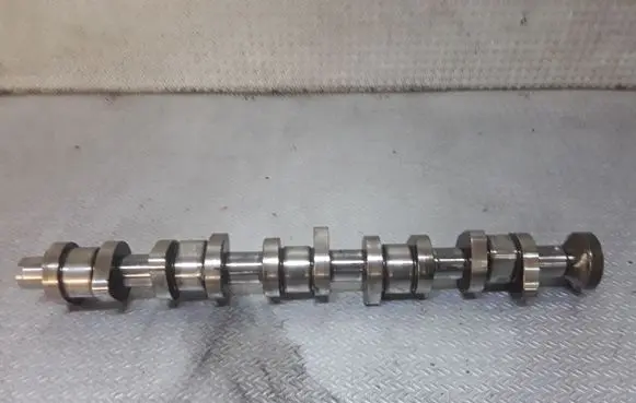 Volkswagen Touareg I Camshaft 