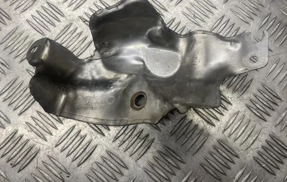 Mercedes-Benz X-class W470 Exhaust heat shield 140130121R