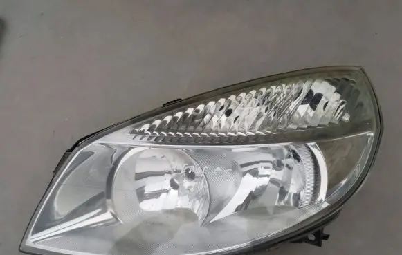 Renault Scenic II - Grand scenic II Headlight/headlamp 1684130011