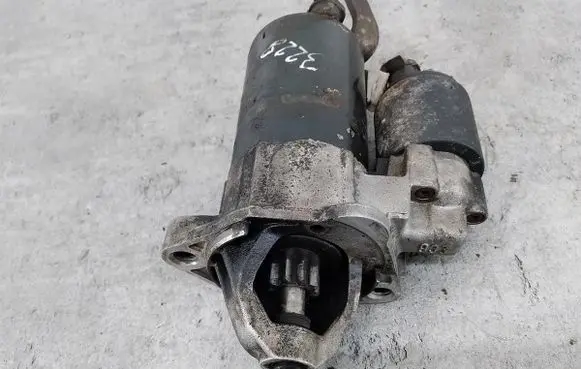 Audi A4 S4 B6 8E 8H Starter motor 06B911023