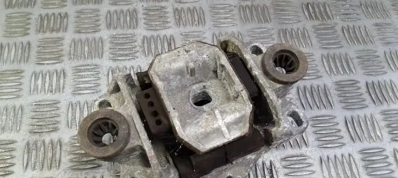 Ford Mondeo Mk III Engine mount bracket 95bb9b929aa 95bb-9b929-aa