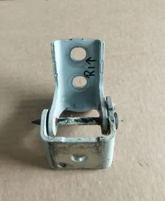 Peugeot 2008 I Front door upper hinge