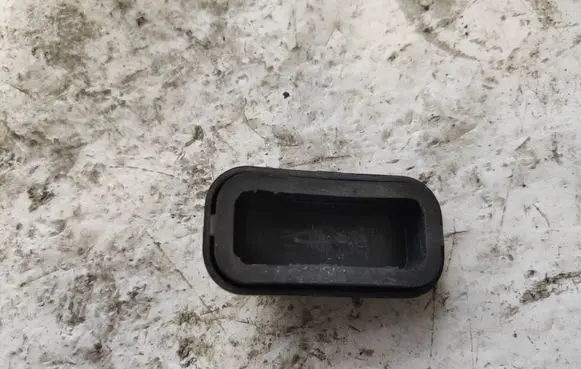 Ford Transit Headlight/headlamp dust cover 10090506