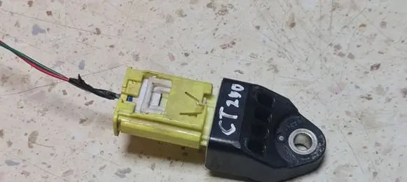 Lexus CT 200H Airbag deployment crash/impact sensor 8983175020