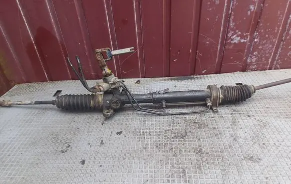 Volkswagen Golf III Steering rack 357422055D