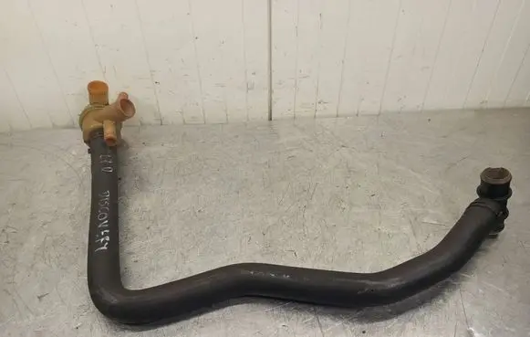 Land Rover Discovery 3 - LR3 Engine coolant pipe/hose 