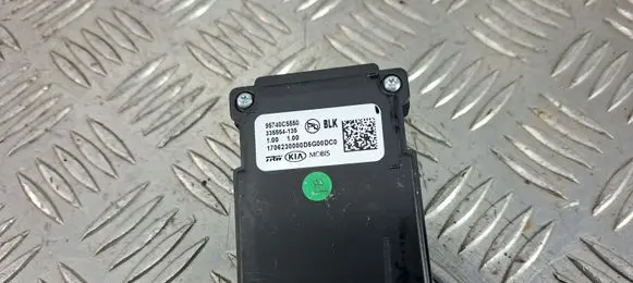 Windshield/windscreen camera