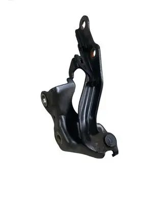 Lexus RX 450H Engine mounting bracket