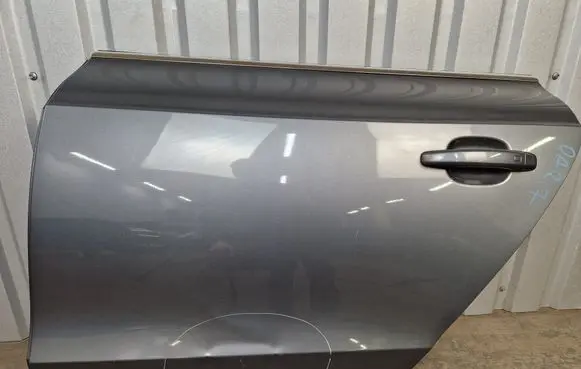 Audi A5 Sportback 8TA Rear door