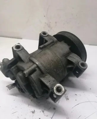 Nissan Primera Air conditioning (A/C) compressor (pump) 926009F501