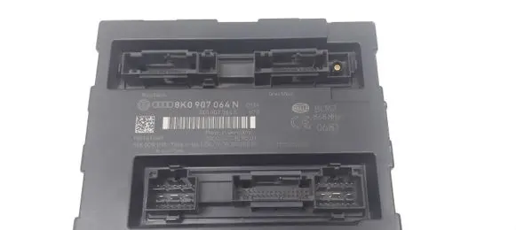 Audi A4 S4 B8 8K Comfort/convenience module 8K0907064N 5DK00991870HLHW41