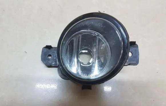 Nissan X-Trail T30 Front fog light