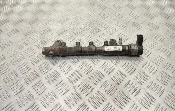 Skoda Superb B6 (3T) Fuel main line pipe 03L130089P 057130764H