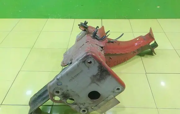Volvo S60 Front side member PRZOD