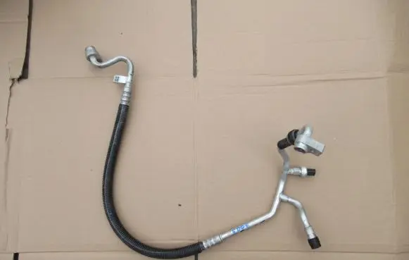 Ford Edge II Air conditioning (A/C) pipe/hose DS7H19N601FD