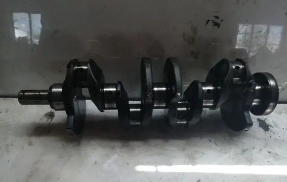 Renault Megane II Crankshaft 
