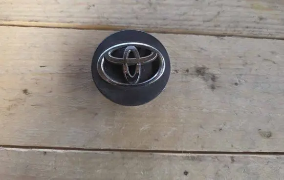 Toyota Yaris XP210 Original wheel cap 0030297