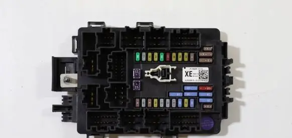 Tesla Model X Fuse module 1094409-01-E 109440901E 1094409