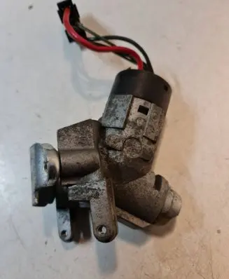 Mercedes-Benz Sprinter W901 W902 W903 W904 Front door lock A000548108