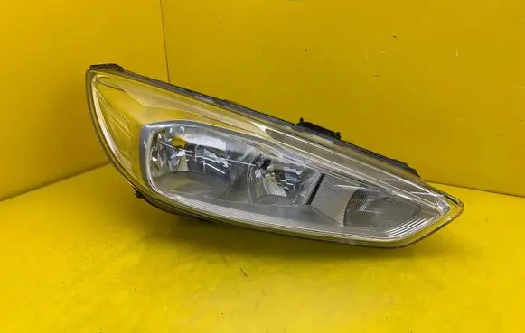 Ford Focus ST Headlight/headlamp F1EB13W029AFA