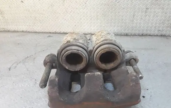 Mazda CX-7 Front brake caliper 