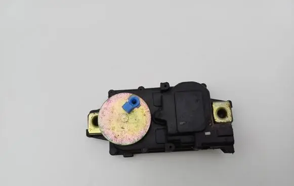 Hyundai Lantra II Central locking motor 