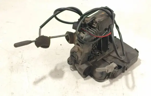 Mercedes-Benz E W211 Front door lock 2117200535