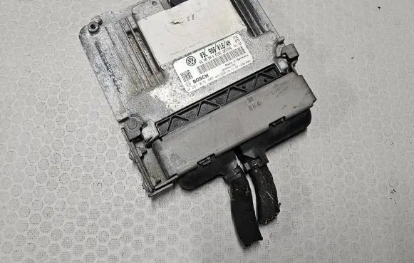 Volkswagen Golf VI Engine control unit/module 03L906018AN 03L907309R 0281016409