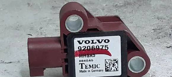 Volvo V50 Airbag deployment crash/impact sensor 8840A5 9206975