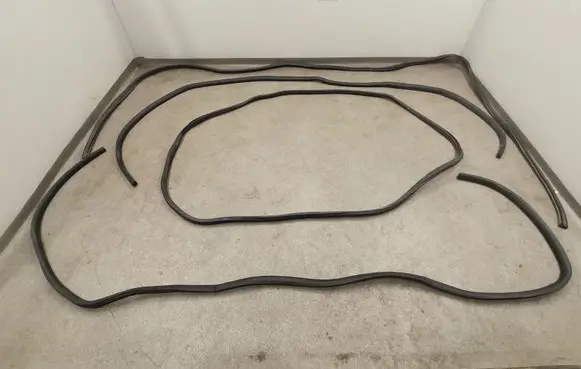 Volkswagen Transporter - Caravelle T6 Sliding door rubber seal 7E0837912B 7E0837911B