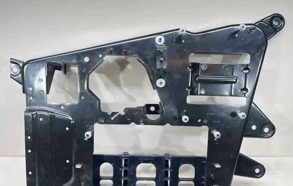 Chrysler Pacifica Engine mounting bracket 68238830AB 05062423CG 6332180