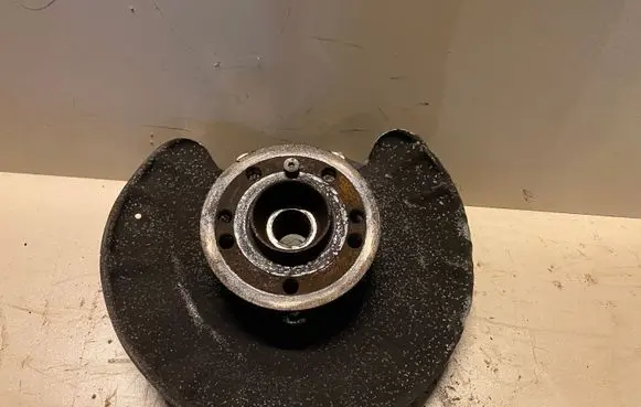Mercedes-Benz GL X166 Rear wheel hub A1663570205