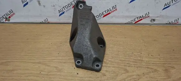 BMW X3 F25 Engine mounting bracket 6861401