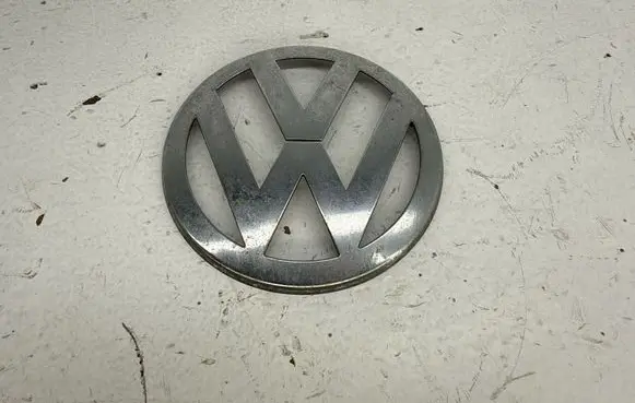 Volkswagen Touran I Manufacturer badge logo/emblem 5M0853601