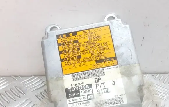Toyota Corolla Verso E121 Airbag control unit/module 8917013040