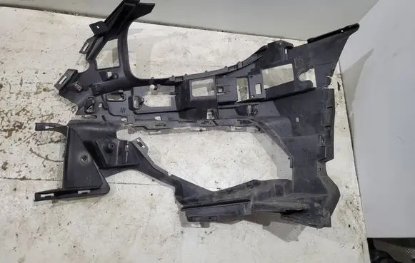Mercedes-Benz SL R231 Front bumper mounting bracket A2318851065