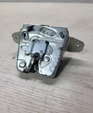 Mercedes-Benz E W212 Tailgate/trunk/boot lock/catch/latch A2047400735
