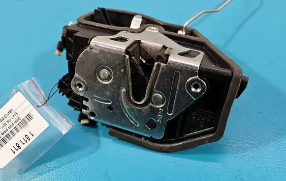 BMW 1 F20 F21 Front door lock 7229458 IMPRK1611811