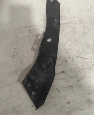 Radiator support slam panel bracket