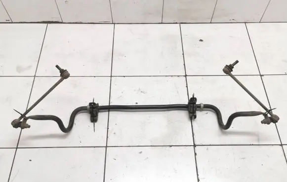 Nissan Leaf I (ZE0) Front anti-roll bar/sway bar