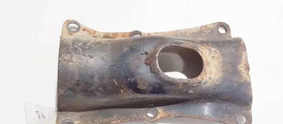 Subaru Impreza II Engine mounting bracket
