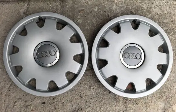 Audi A6 S6 C5 4B R15 wheel hub/cap/trim 4B0601147