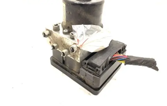 BMW 3 E92 E93 ABS Pump 6777159